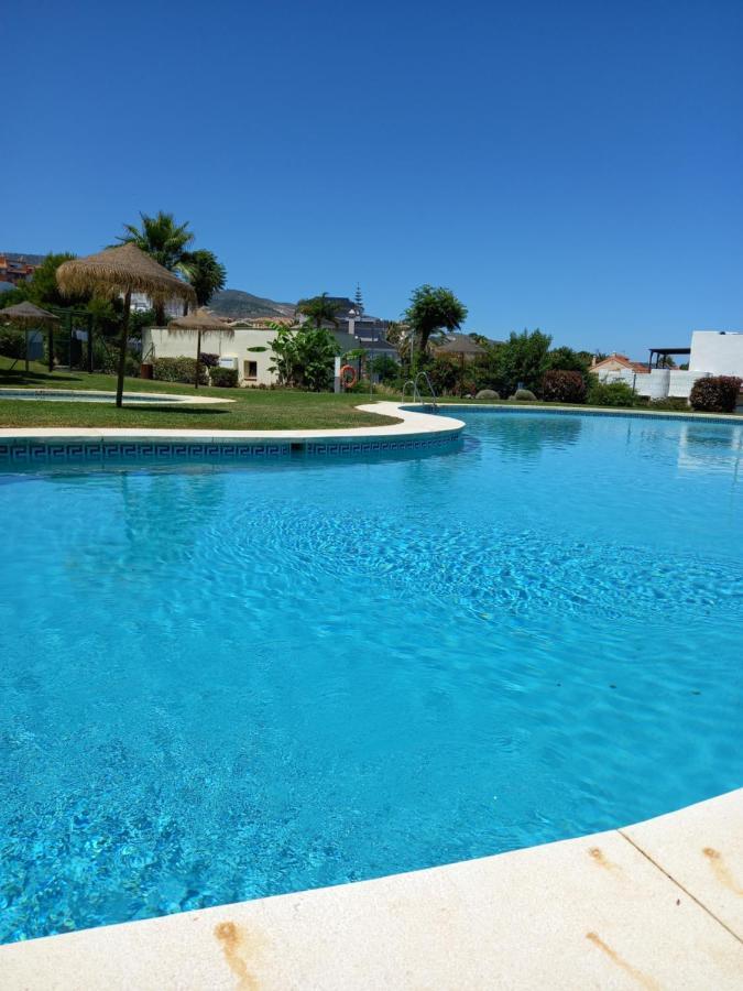 Amplio, Luminoso Y Moderno Apartamento Con Amplia Terraza Y Hermosas Vistas En Exclusiva Urbanizacion Benalmádena Exterior foto