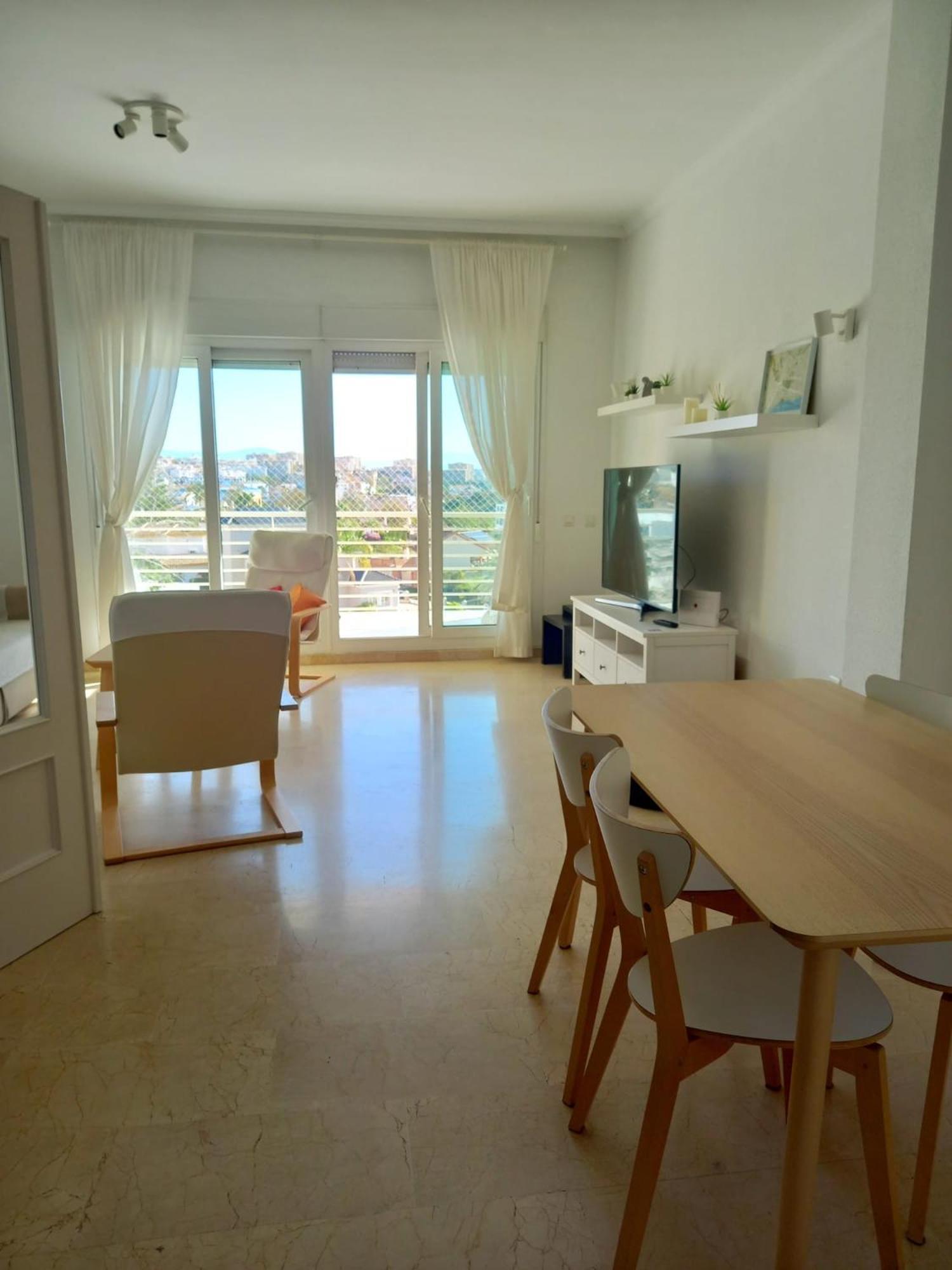 Amplio, Luminoso Y Moderno Apartamento Con Amplia Terraza Y Hermosas Vistas En Exclusiva Urbanizacion Benalmádena Exterior foto