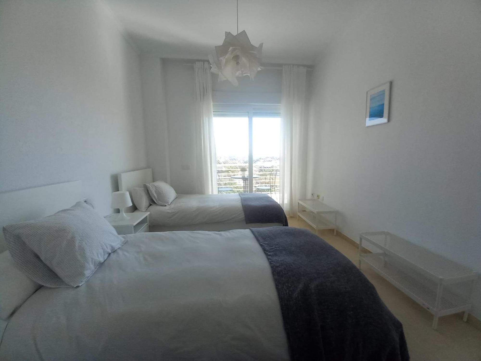 Amplio, Luminoso Y Moderno Apartamento Con Amplia Terraza Y Hermosas Vistas En Exclusiva Urbanizacion Benalmádena Exterior foto
